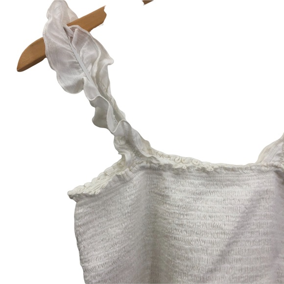 NWOT Ruffle Crop - Picture 2 of 4